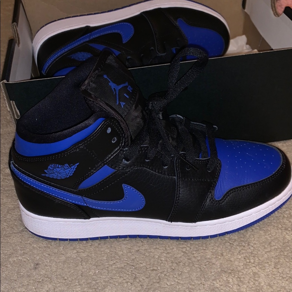 Nike Air Jordan Black and Blue Classic Design high top